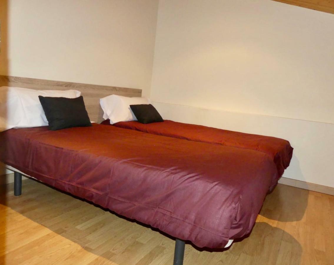 Duplex Acollidor Al Centre De Vic Aptgarbi Kültér fotó